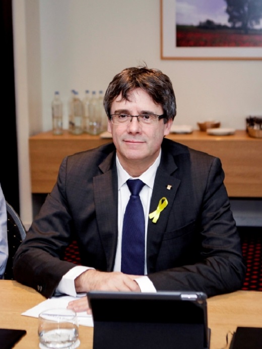 Carles Puigdemont. Carles Puigdemont.