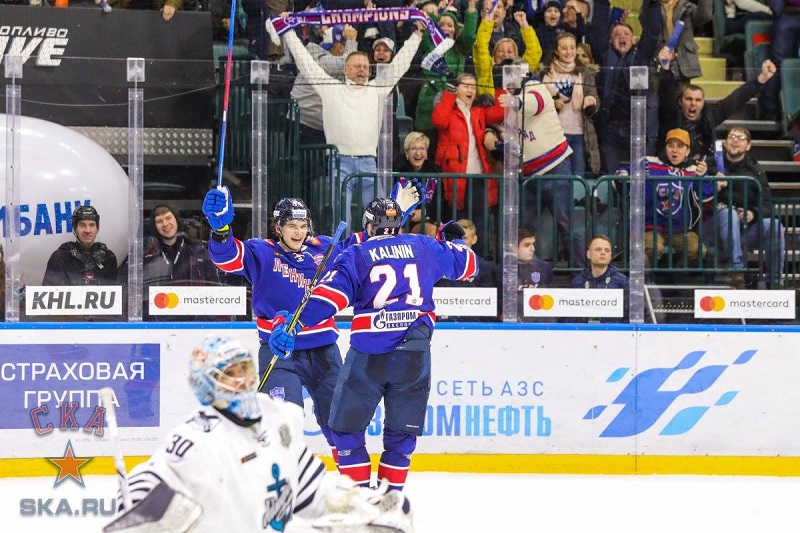 Hokejisté Petrohradu mají jistotu prvenství v základní části KHL. Hokejisté Petrohradu mají jistotu prvenství v základní části KHL.