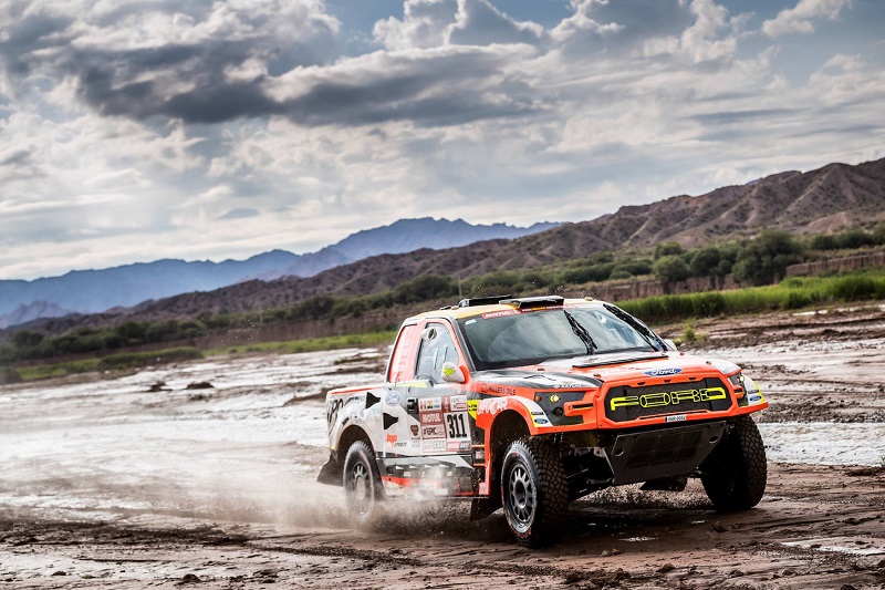 Automobilový jezdec Martin Prokop na Rallye Dakar.