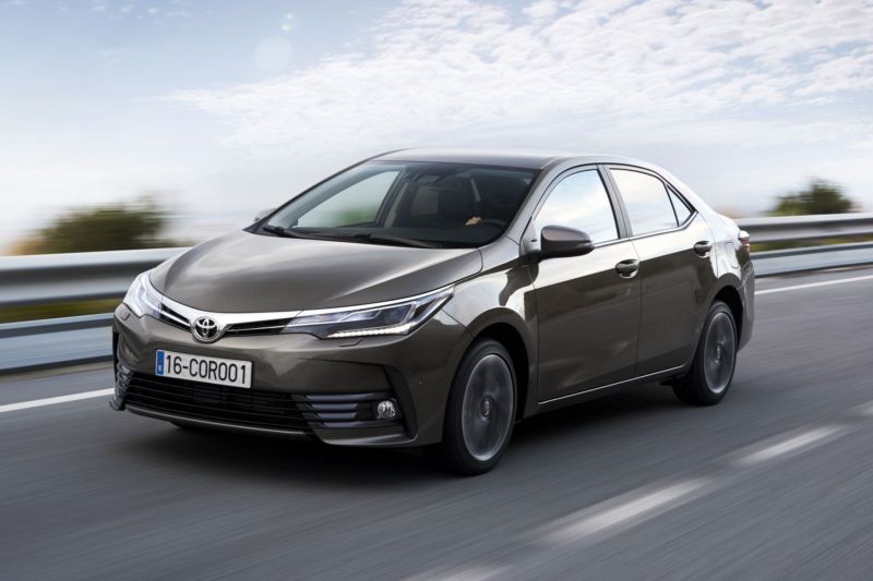 Toyota Corolla obhájila titul nejprodávanějšího modelu světa.