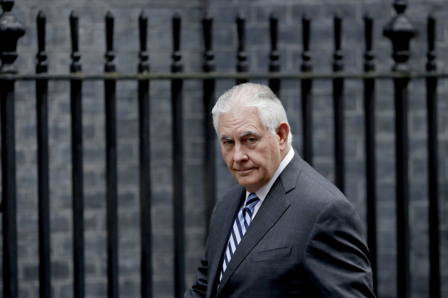 Rex Tillerson na návštěvě v Downing Street. Rex Tillerson na návštěvě v Downing Street.