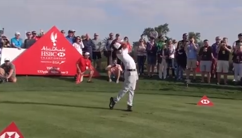 Třináctiletý Oscar překonal golfové profesionály.