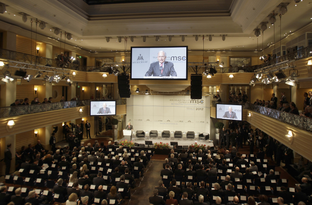 Mezinárodní bezpečnostní konference v Mnichově. 