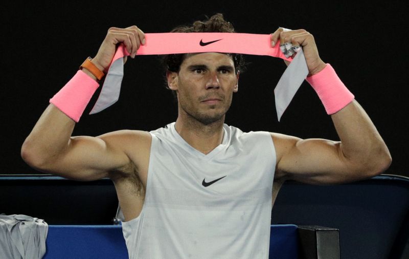 Rafael Nadal kvůli zranění končí na Australian Open ve čtvrtfinále.