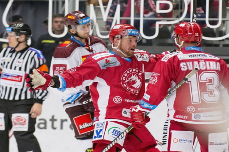 Hokejisté Třince porazili pražskou Spartu 1:0.