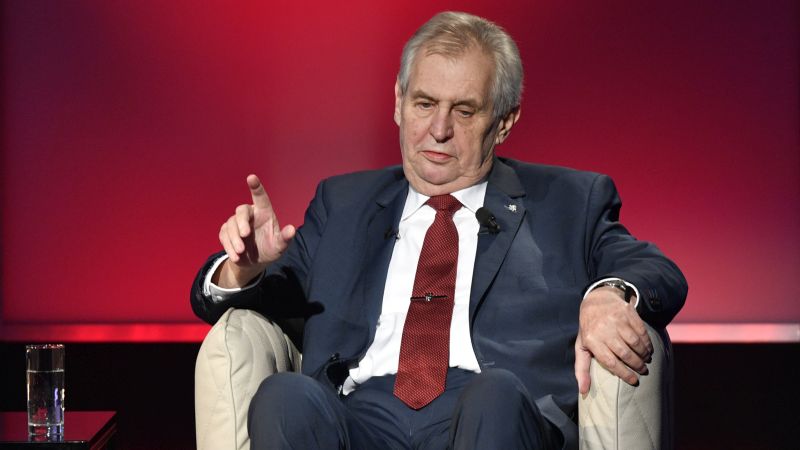 Miloš Zeman v televizní debatě.
