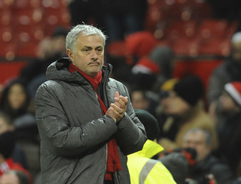 Mourinho bude pokračovat na lavičce United. Mourinho bude pokračovat na lavičce United.