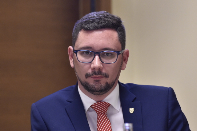 Mluvčí prezidenta Jiří Ovčáček. Mluvčí prezidenta Jiří Ovčáček.