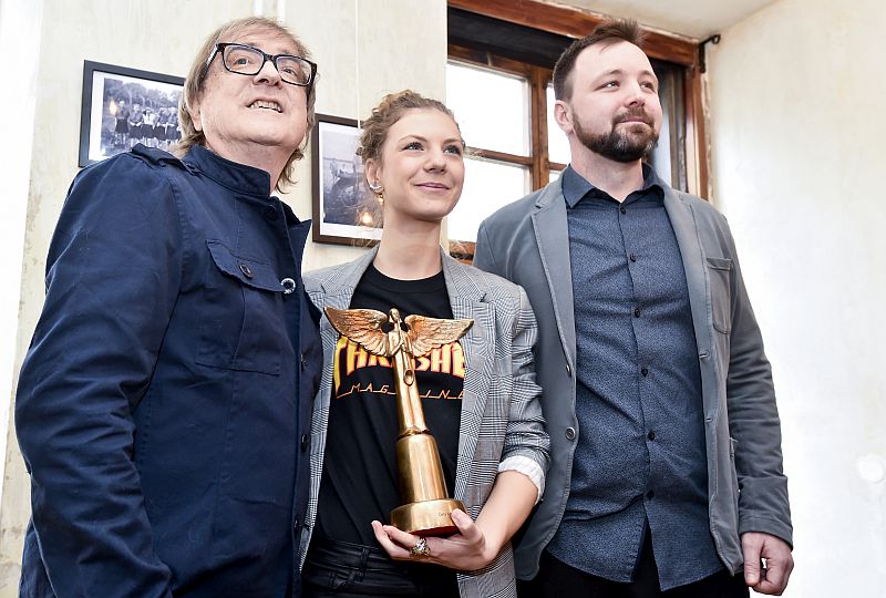 Zleva zpěváci Miro Žbirka a Lenny a předseda rady České hudební akademie Honza Vedral.