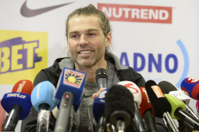 Jaromír Jágr na tiskové konferenci. Jaromír Jágr na tiskové konferenci.