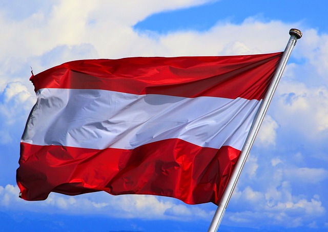 Rakouská vlajka.