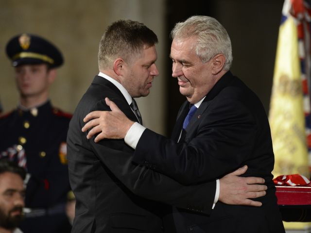 Slovenský premiér Robert Fico a český prezident Miloš Zeman.