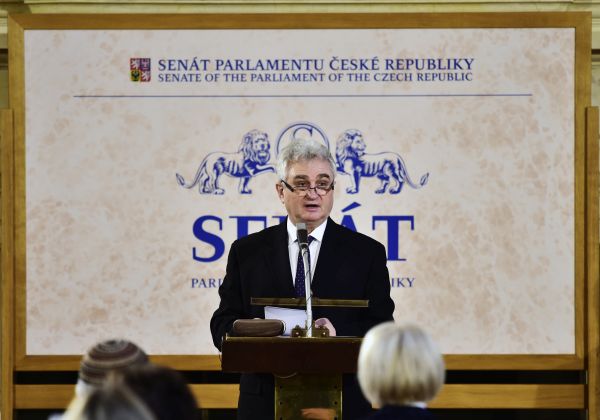 Předseda Senátu Milan Štěch (ČSSD).