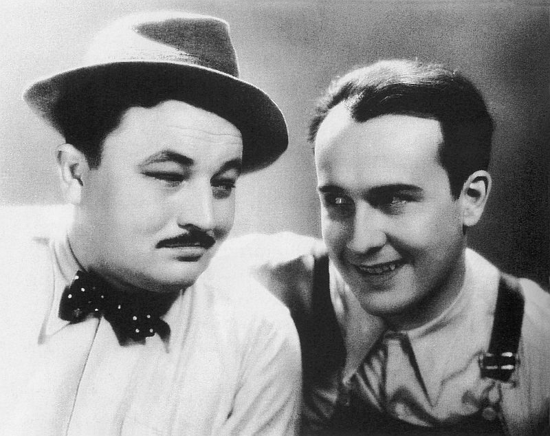 Zleva Jan Werich a Jiří Voskovec ve filmu "Hej rup!" z roku 1934.