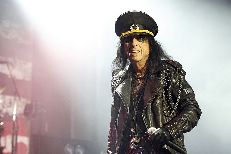 Alice Cooper je znám svou hororovou show na pódiu.