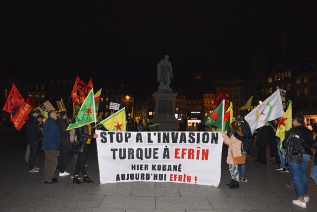 Demonstrace ve Štrasburku.