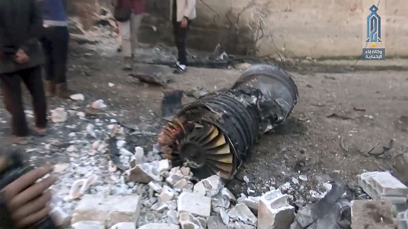 Trosky sestřeleného bitevního letounu Su-25SM.