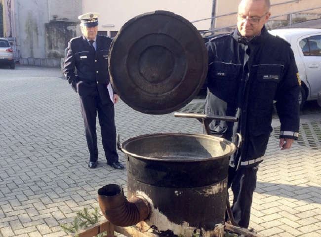 Kotel s horkou vodou.