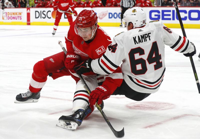 David Kämpf v Chicagu příjemně překvapuje celou NHL. David Kämpf v Chicagu příjemně překvapuje celou NHL.