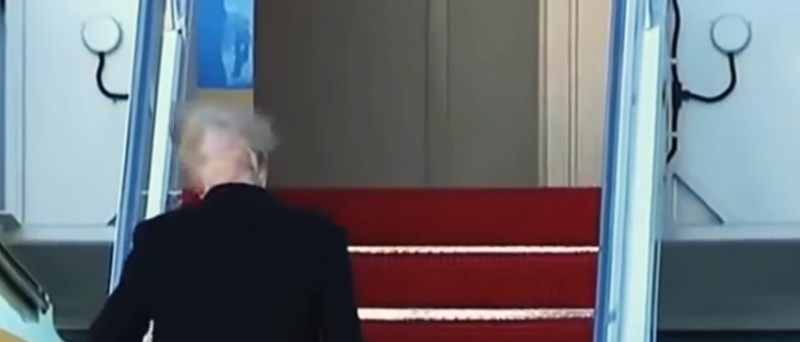 Trumpa potrápil silný vítr. Trumpa potrápil silný vítr.