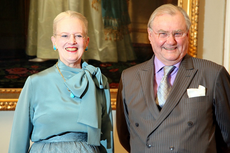 Princ Henrik se svou manželkou a dánskou královnou Margrethe.