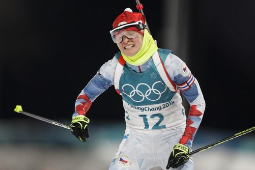 Biatlonistka Veronika Vítková v cíli sprintu. Biatlonistka Veronika Vítková v cíli sprintu.