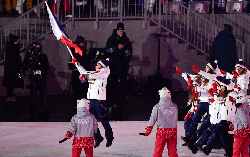 Vlajkonoška české výpravy Eva Samková přivedla na stadion část českých sportovců. Vlajkonoška české výpravy Eva Samková přivedla na stadion část českých sportovců.