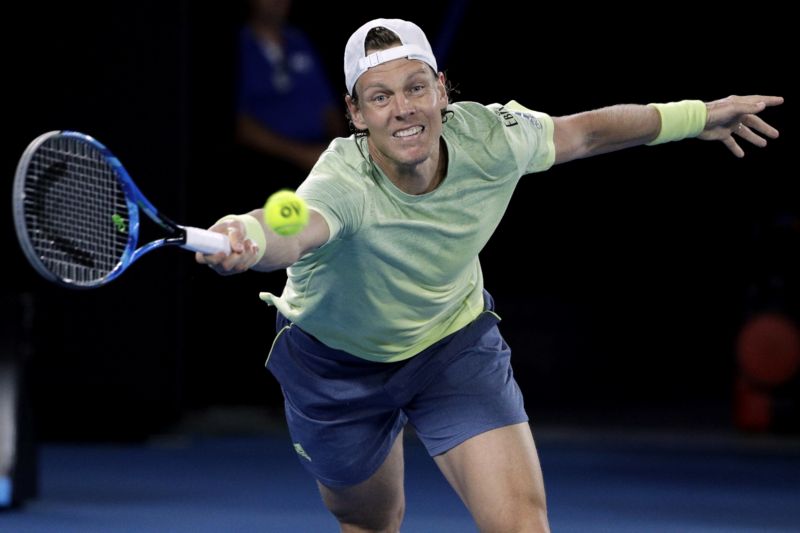 Tomáš Berdych postoupil přes Mischu Zvereva v Rotterdamu do 2. kola. Tomáš Berdych postoupil přes Mischu Zvereva v Rotterdamu do 2. kola.