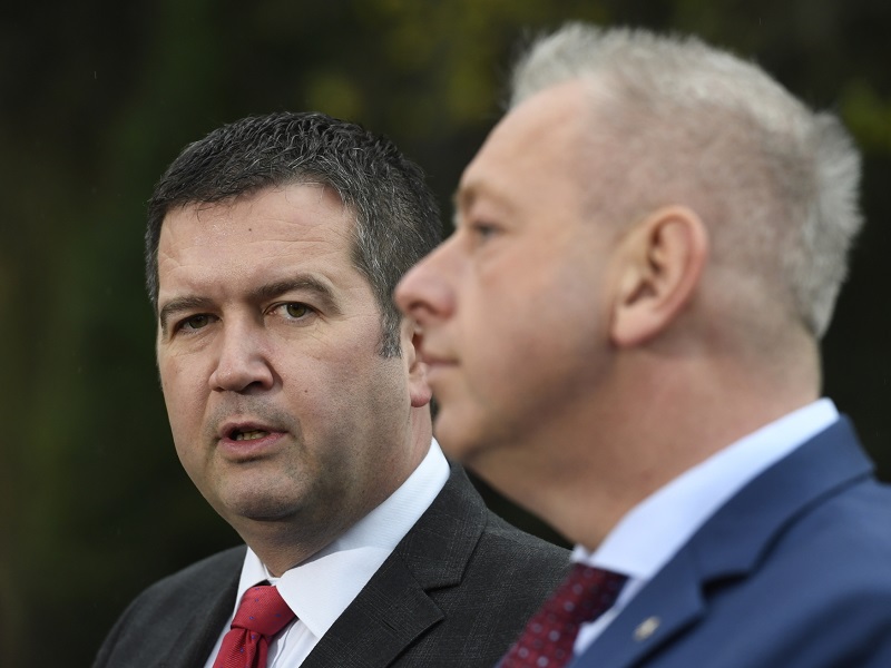 Jan Hamáček (vlevo) a Milan Chovanec jsou dva největší adepti na post nového předsedy ČSSD.