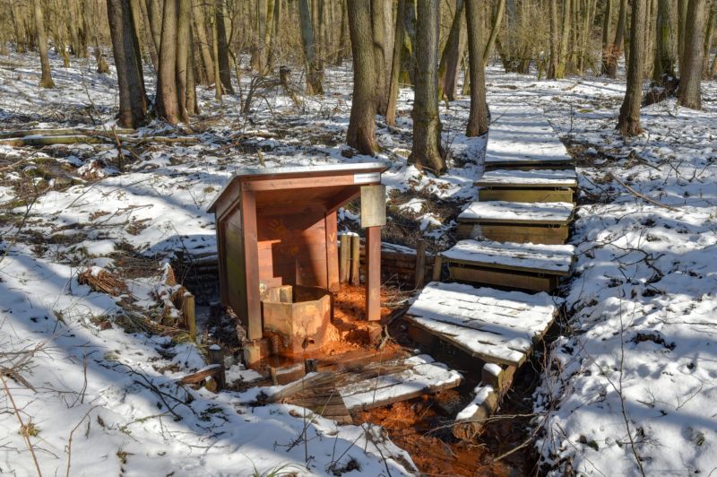 Dobrovolníci již obnovili desítky minerálních pramenů.