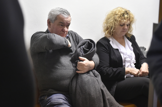 Jeden ze zraněných dělníků Jan Baláž (vlevo) a státní zástupkyně Zdeňka Tománková.