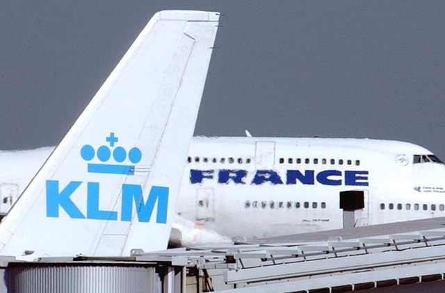 Zisk letecké společnosti Air France-KLM loni stoupl o 42 procent.