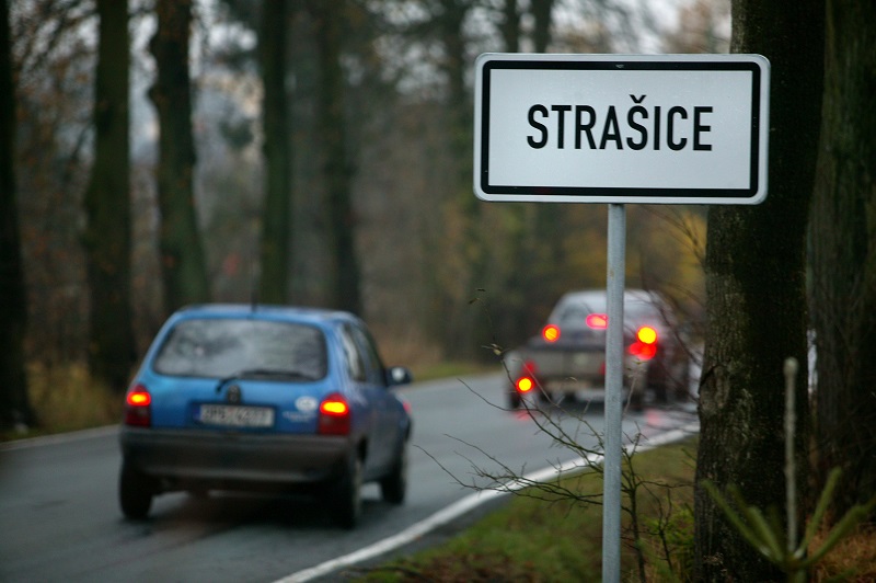 NKÚ by měl kontrolovat obce nad 10 tisíc obyvatel. NKÚ by měl kontrolovat obce nad 10 tisíc obyvatel.