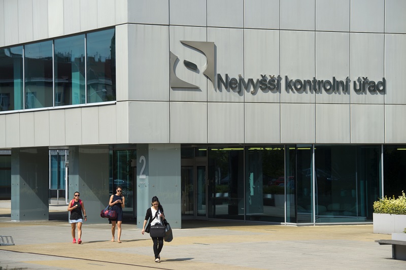 NKÚ oznámil finančnímu úřadu podezření na porušení rozpočtové kázně. NKÚ oznámil finančnímu úřadu podezření na porušení rozpočtové kázně.