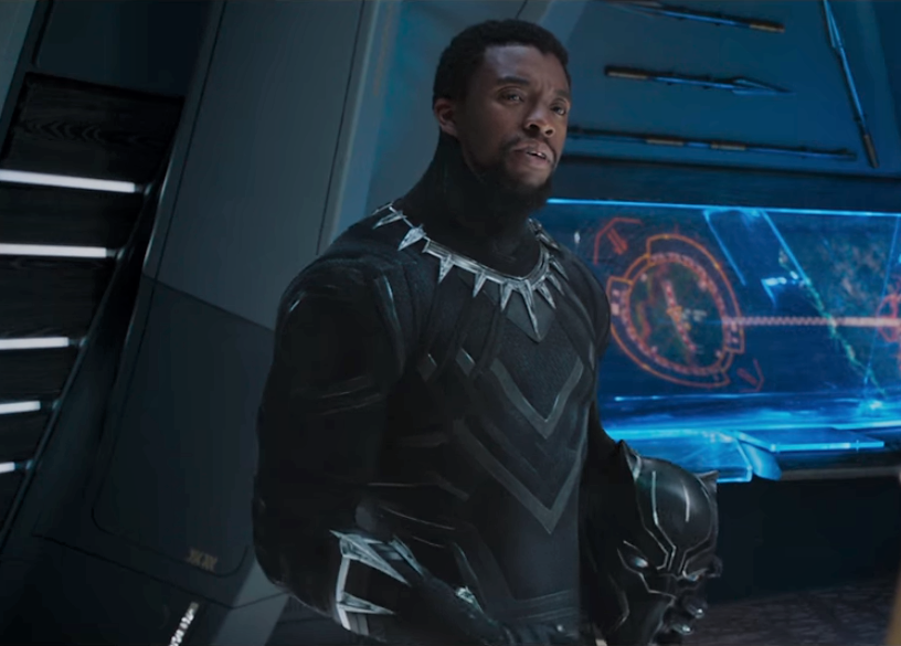 Snímek z filmu Black Panther. V Hlavní roli Chadwick Boseman.