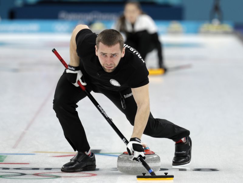 Ruský curler Alexandr Krušelnickij. Ruský curler Alexandr Krušelnickij.