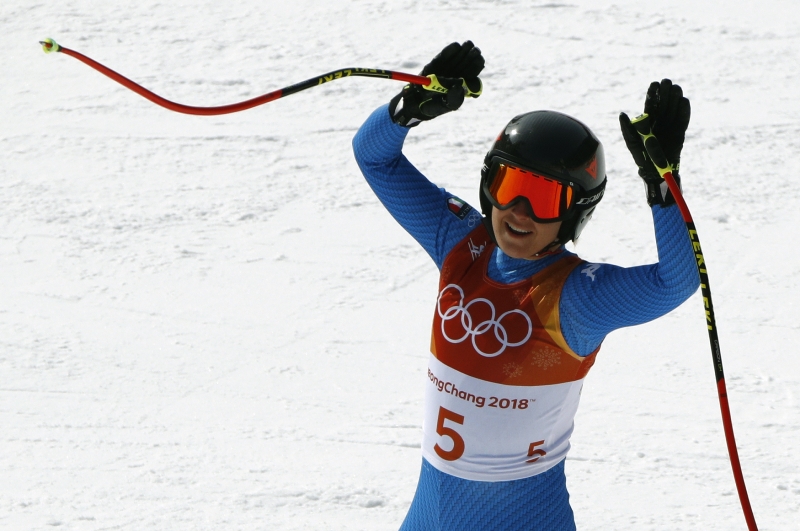 Vítězka olympijského sjezdu Sofia Goggiaová. Vítězka olympijského sjezdu Sofia Goggiaová.