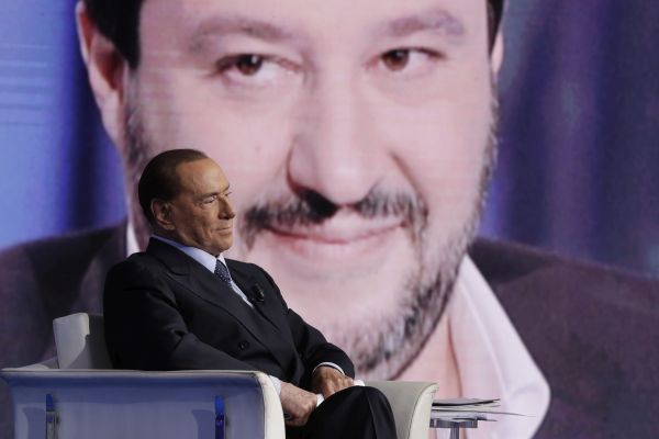 Bývalý premiér Silvio Berlusconi.