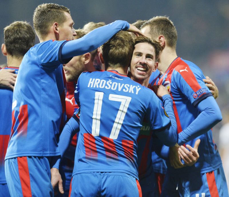 Fotbalisté Viktorie Plzeň bojují o postup mezi šestnáct nejlepších týmů Evropské ligy.
