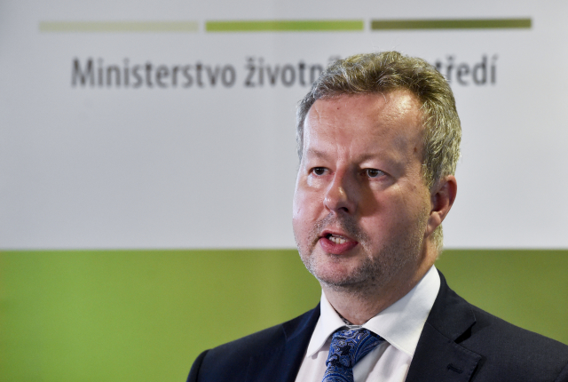 Ministr životního prostředí v demisi Richard Brabec (ANO). Ministr životního prostředí v demisi Richard Brabec (ANO).
