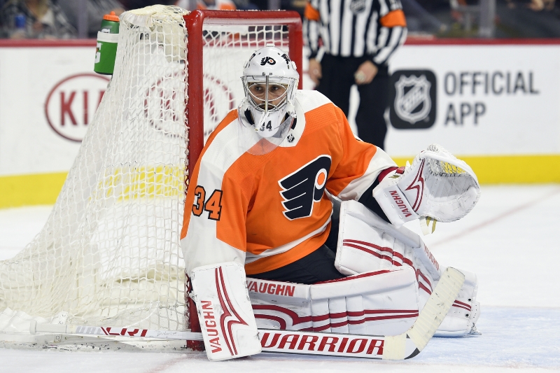 Petr Mrázek pomohl k vítězství Philadelphie.