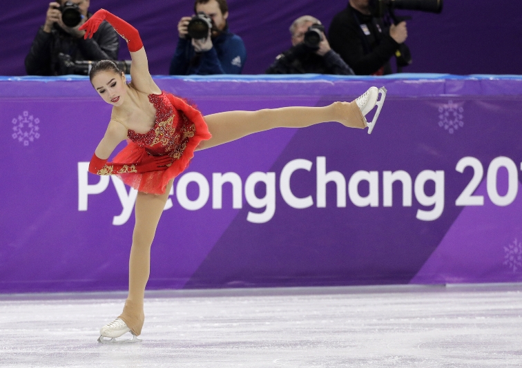 Alina Zagitovová v Koreji získala první zlatou medaili pro Rusko.