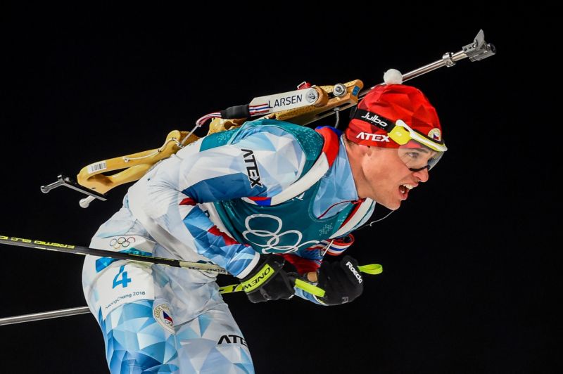 Biatlonisté se s olympijskými hrami v Pchjongčchangu loučí štafetovým závodem.