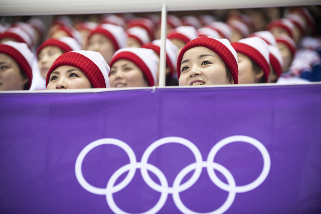 Roztleskávačky z KLDR. 