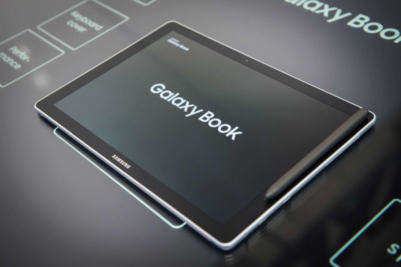 Samsung Galaxy Book, Mobilní světový kongres 2017 Barcelona.