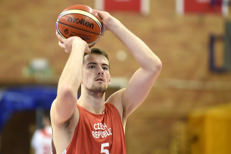 Český basketbalista Ondřej Balvín (ilustrační foto). Český basketbalista Ondřej Balvín (ilustrační foto).