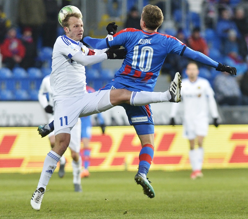 Plzeň se v dalším zápase fotbalové ligy utkala s Jihlavou. Plzeň se v dalším zápase fotbalové ligy utkala s Jihlavou.
