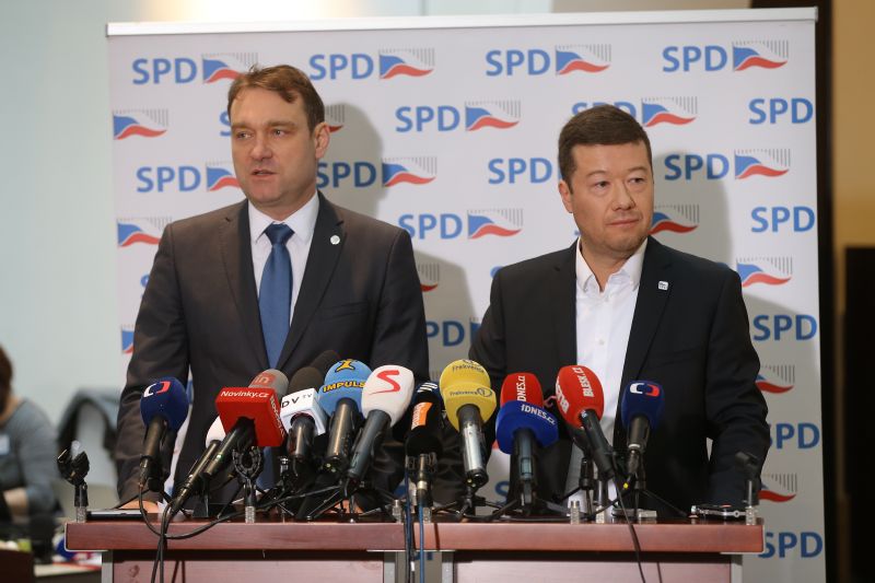 Radim Fiala (vlevo) a Tomio Okamura (oba SPD). Radim Fiala (vlevo) a Tomio Okamura (oba SPD).