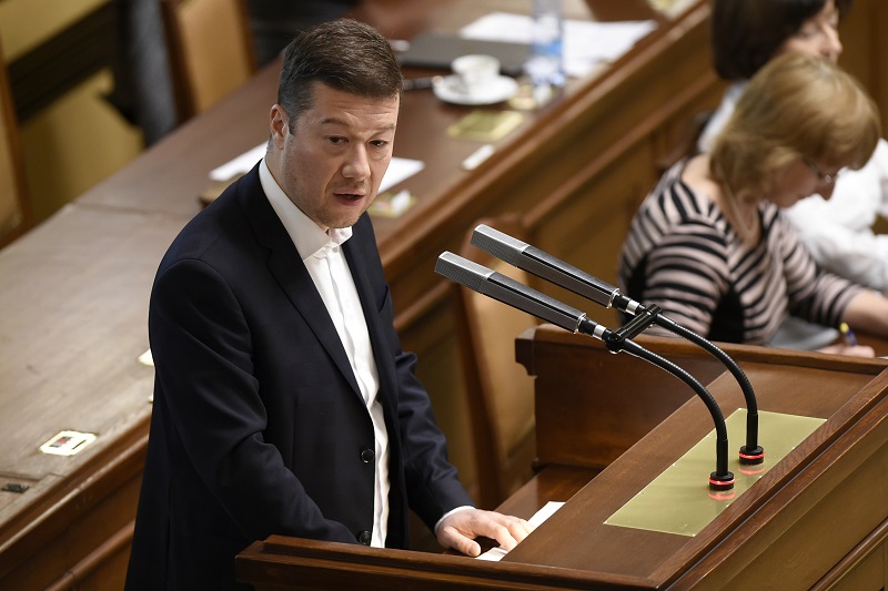 Tomio Okamura zatím zůstane místopředsedou Poslanecké sněmovny. Tomio Okamura zatím zůstane místopředsedou Poslanecké sněmovny.