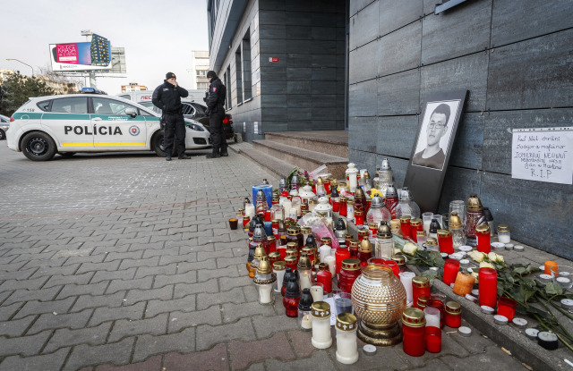 Uctění památky zavražděného novináře Jána Kuciaka. Uctění památky zavražděného novináře Jána Kuciaka.